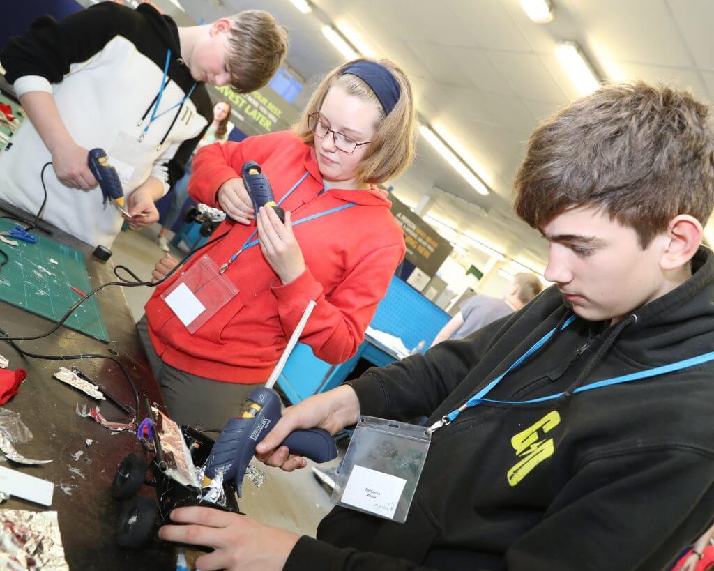 SU190108003 1024x819 1