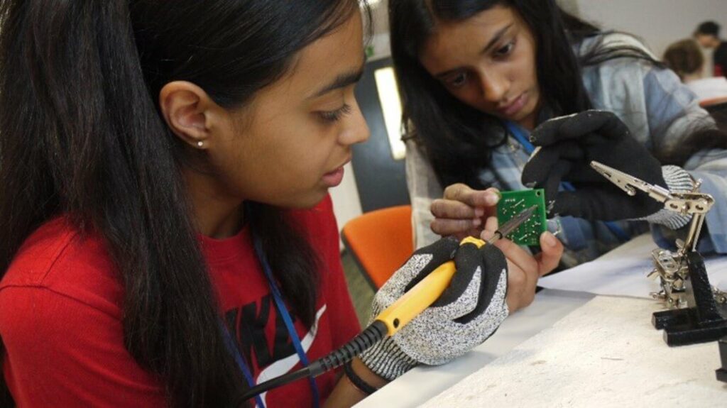 a5354bb6 e5fc 47c3 9408 ad6113295b1b