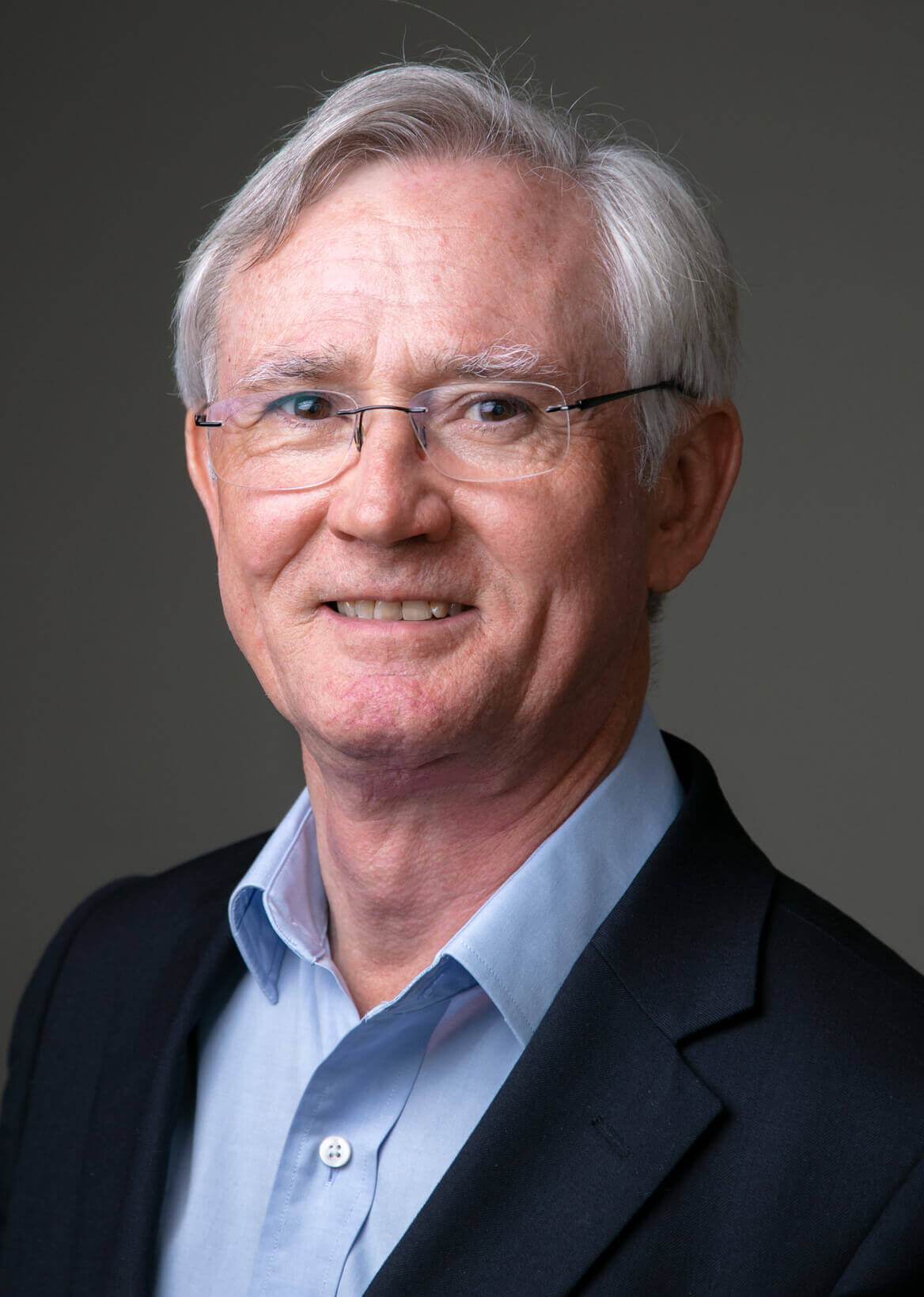 Dr Alan Begg